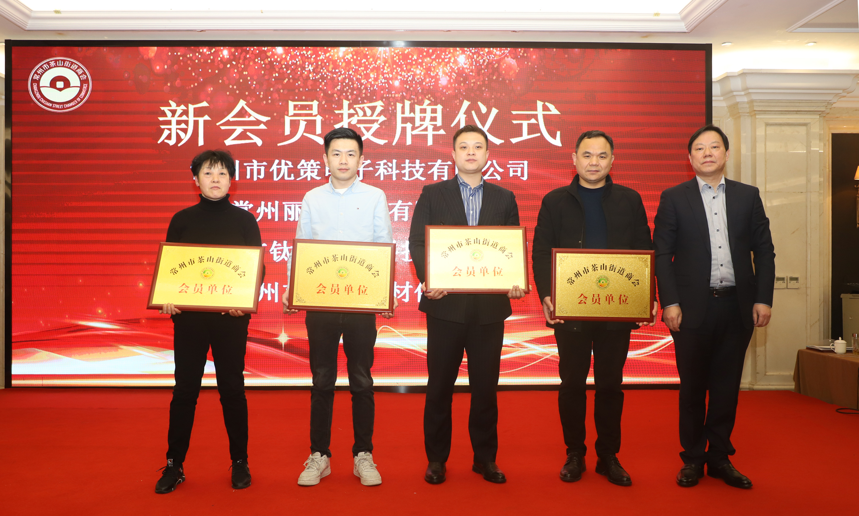 ��(y��u)����Әs�@�������в�ɽ�ֵ��̕�(hu��)��(hu��)�T��λ���Q(ch��ng)̖(h��o)